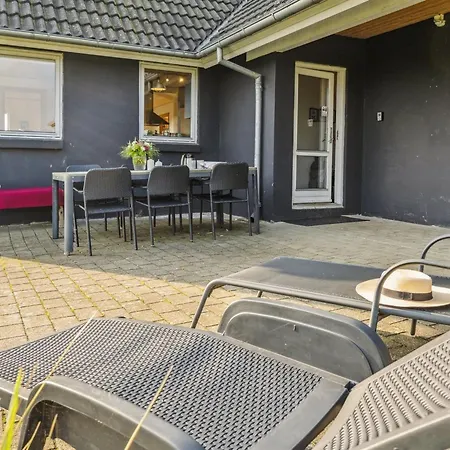 Cajsa - 200m From The Sea By Interhome Hébergement de vacances Sjolund