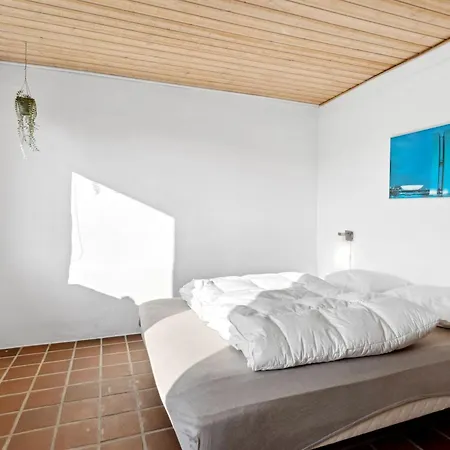 Cajsa - 200m From The Sea By Interhome * Sjolund