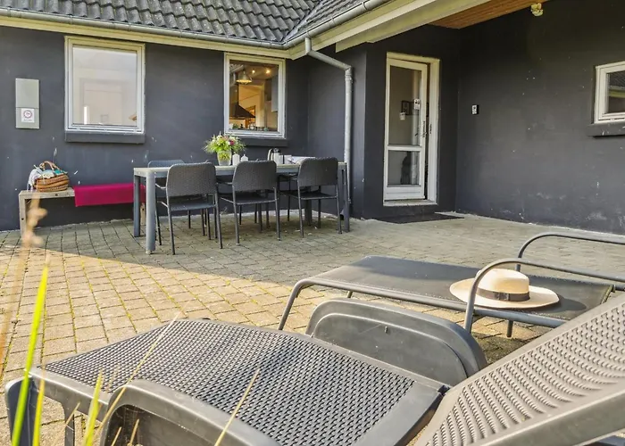 Cajsa - 200m From The Sea By Interhome Hébergement de vacances Sjolund